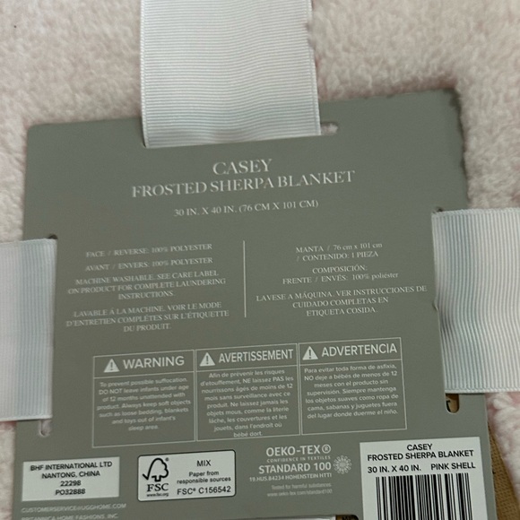 UGG Baby Casey Frosted Sherpa
Blanket-pink nwt 30”x40” - Picture 9 of 11